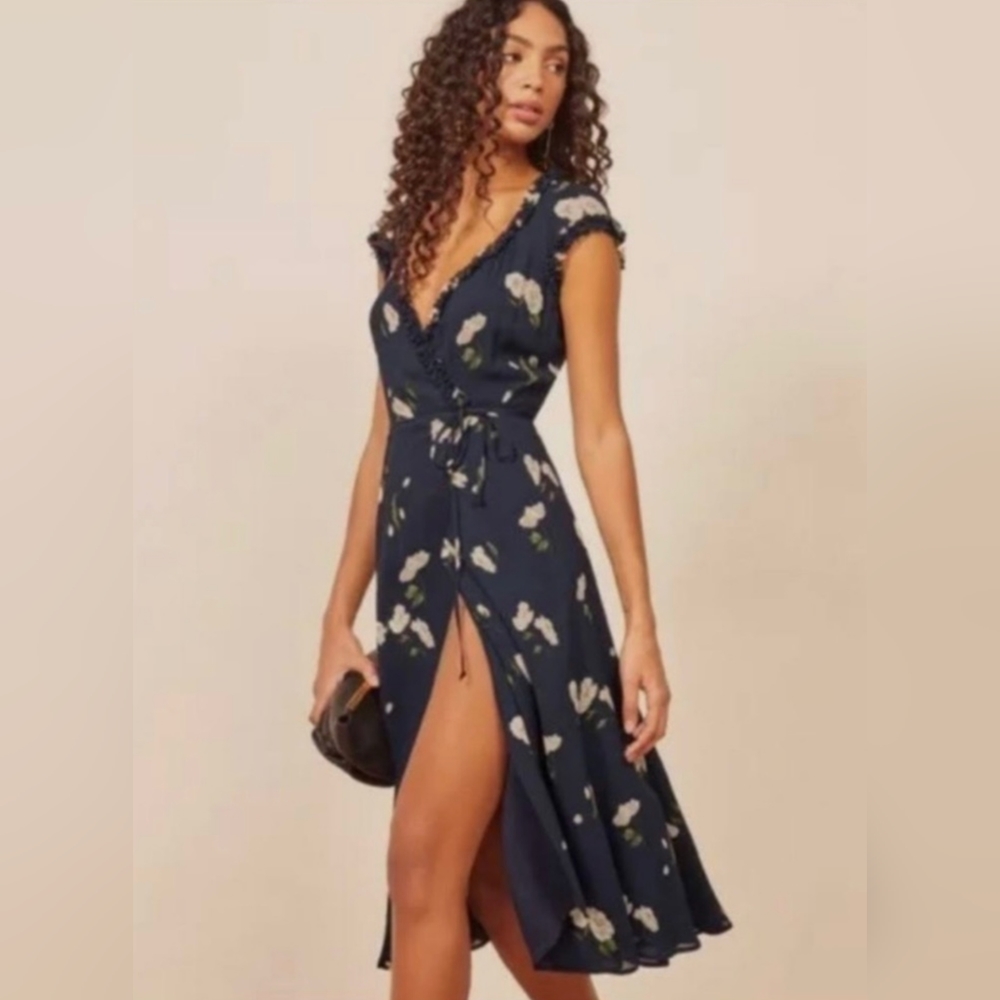 Size L Reformation Gwenyth Wrap Dress